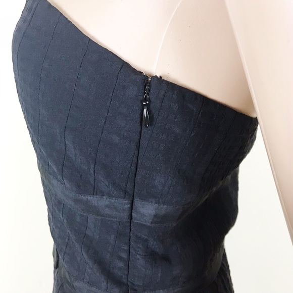MARC BY MARC JACOBS Black Textured Silk Strapless Cocktail Dress - Picture 6 of 8